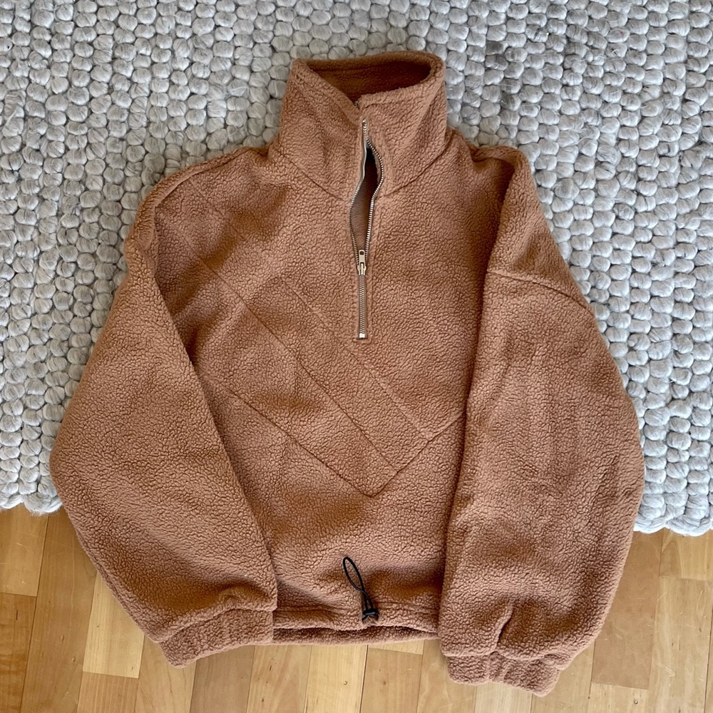 COPY - Foreve 21 Tan Fleece Pullover